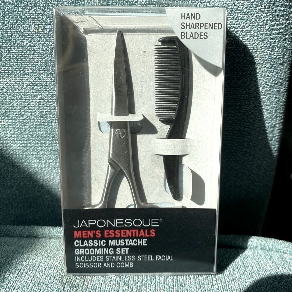 Classic Mustache Grooming Set - Silver and Black